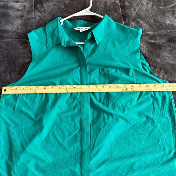 Athleta Green Sleeveless Button Down Collar Shirt Tank Top Blouse XL Extra Large - Picture 8 of 11